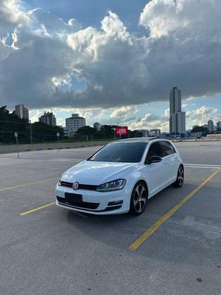 VOLKSWAGEN GOLF 1.0 TSI COMFORTLINE 12V TOTAL FLEX 4P MANUAL